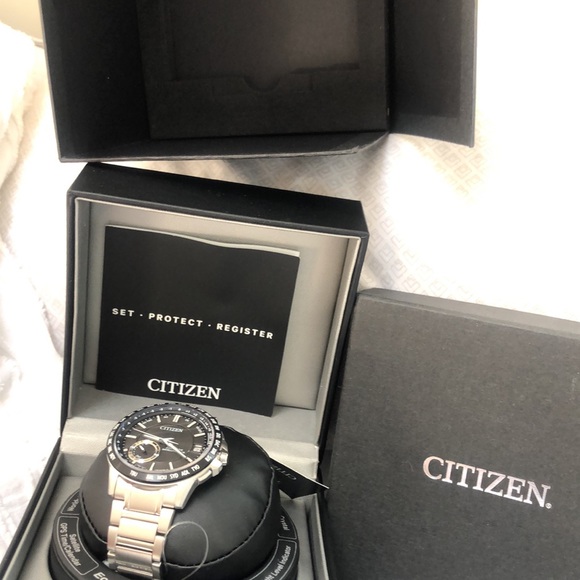 NWBOX Citizen Men’s Eco-Drive Satellite Wave CC3005-85E GPS World Time Watch. - Picture 11 of 12